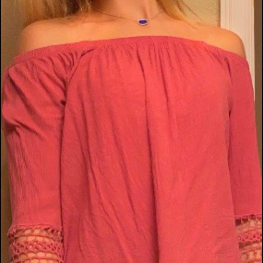 Pink off the shoulder long sleeve M but can fit S
